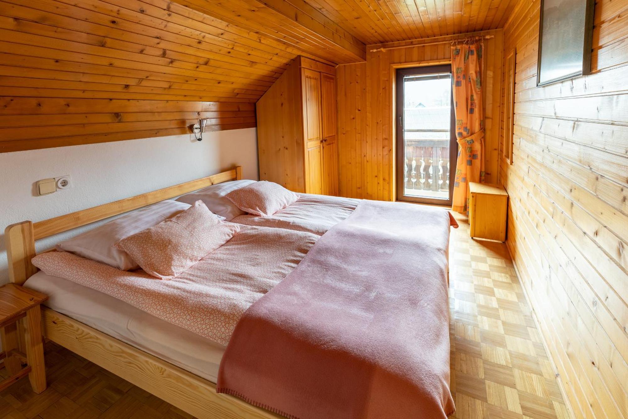 Apartments Pri Urhu ボーヒニ エクステリア 写真