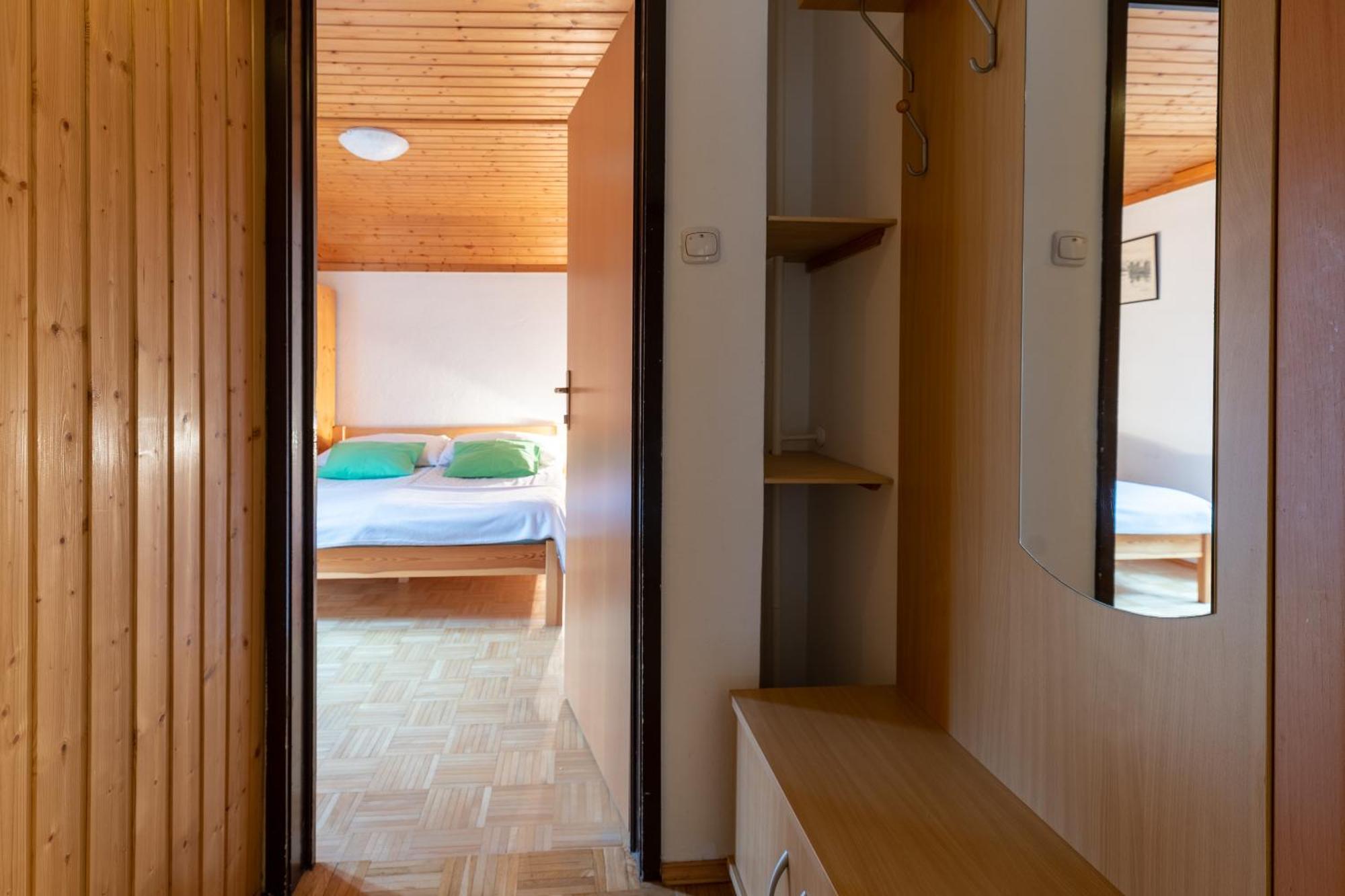 Apartments Pri Urhu ボーヒニ エクステリア 写真
